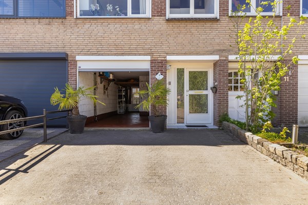 Foto - Te koop: Drive-in woning in Fijnaart!
